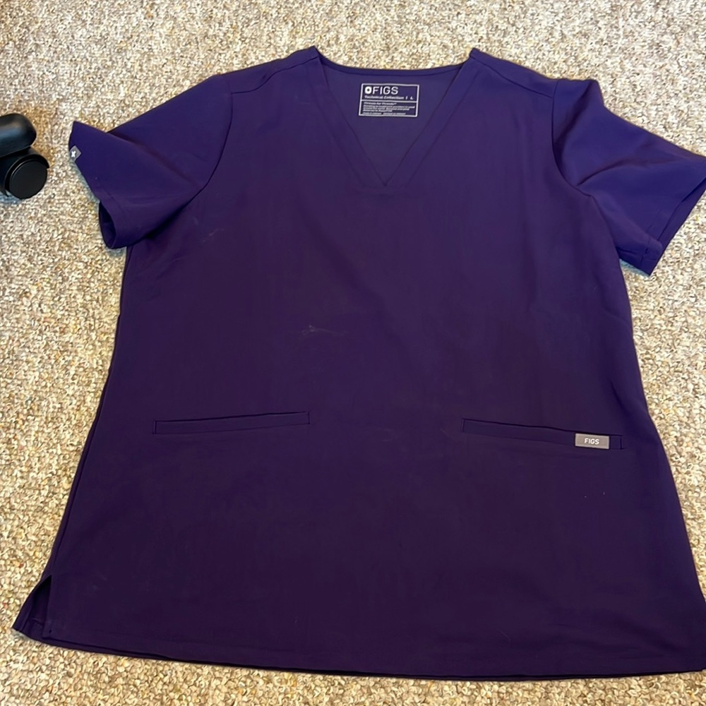 Figs Casma Three-Pocket Scrub Top- Purple Jam